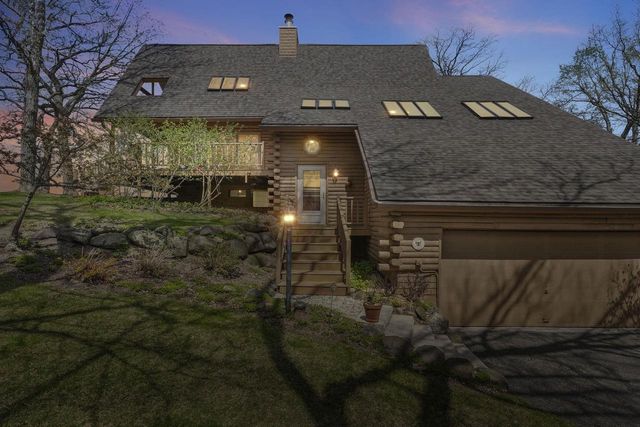 6421 Woodland Trail, Dane, WI 53529