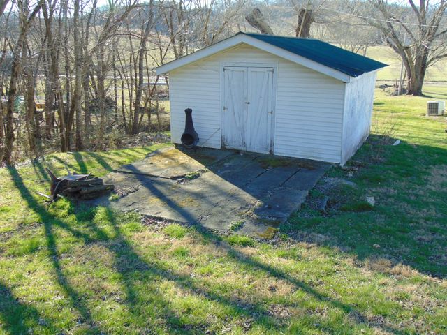 3547 Coffey Branch Rd, Cornersville, TN 37047