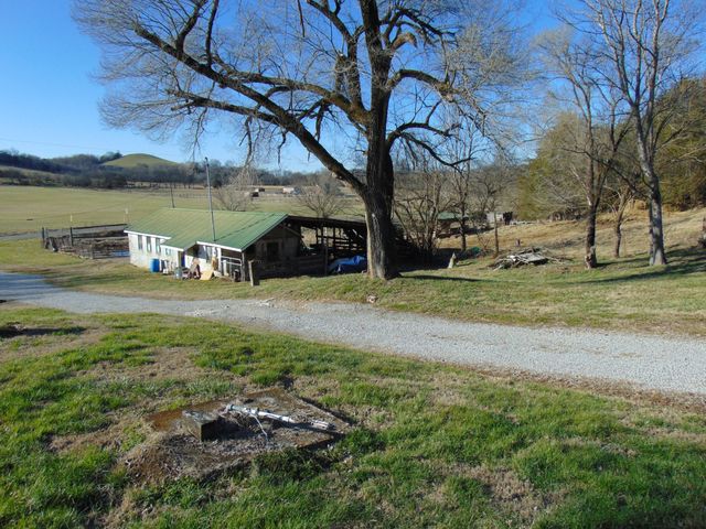 3547 Coffey Branch Rd, Cornersville, TN 37047