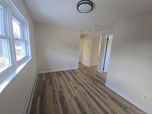 91 Holloran Road, New Windsor, NY 12553