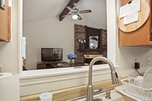 8322 Timber Glen, San Antonio, TX 78250