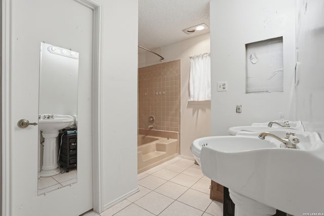 8322 Timber Glen, San Antonio, TX 78250
