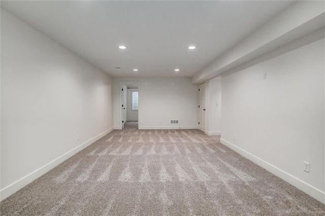 7370 N Lamar Avenue, Kansas City, MO 64152