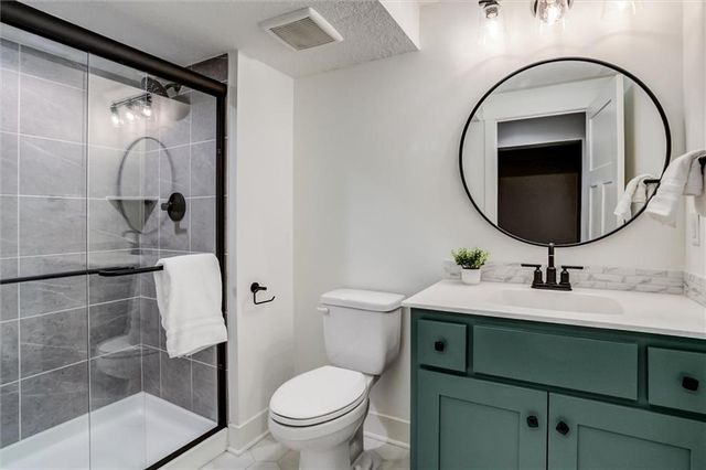 7370 N Lamar Avenue, Kansas City, MO 64152