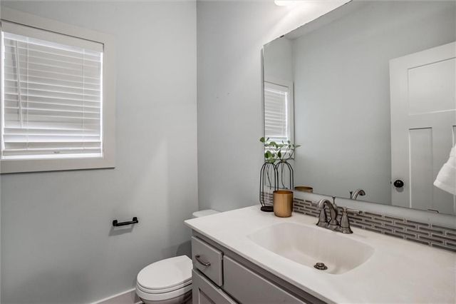 7370 N Lamar Avenue, Kansas City, MO 64152