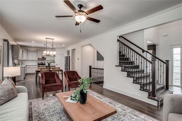 7370 N Lamar Avenue, Kansas City, MO 64152