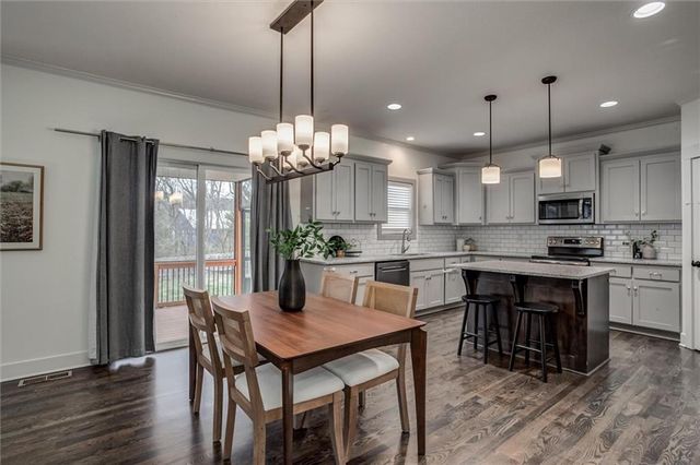 7370 N Lamar Avenue, Kansas City, MO 64152