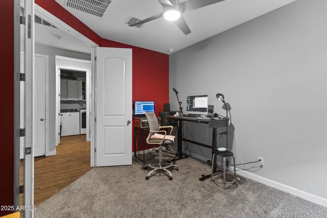 10762 W BRONCO Trail, Peoria, AZ 85383