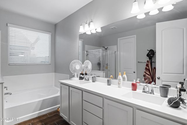 10762 W BRONCO Trail, Peoria, AZ 85383