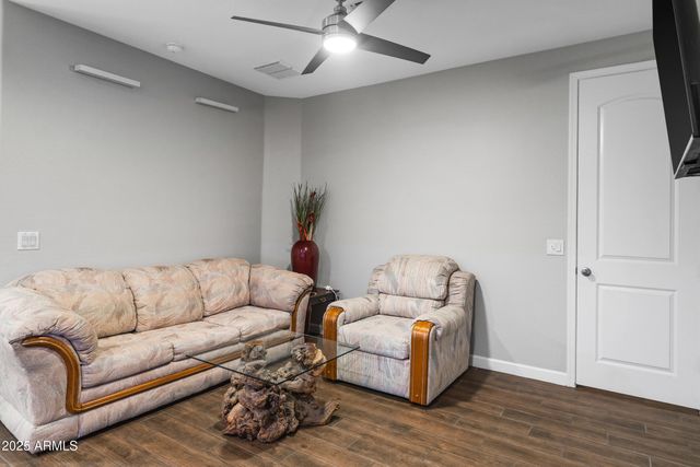 10762 W BRONCO Trail, Peoria, AZ 85383