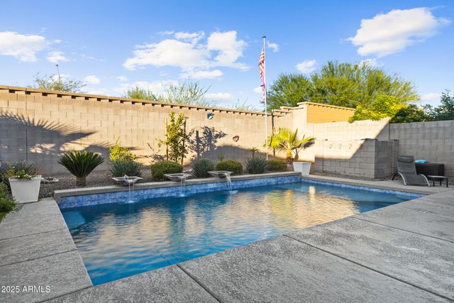 10762 W BRONCO Trail, Peoria, AZ 85383