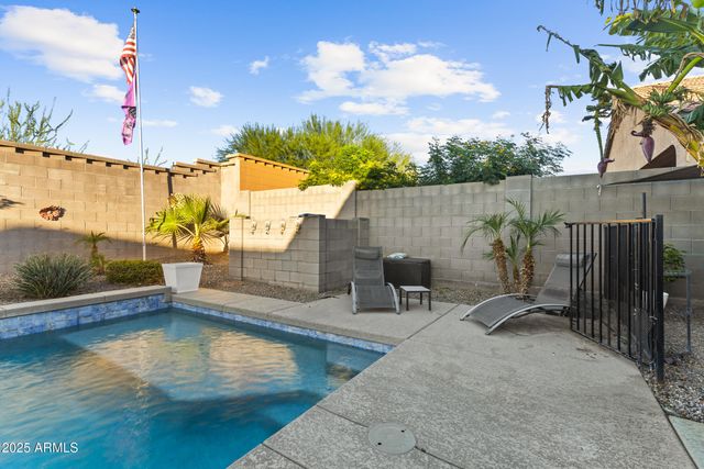 10762 W BRONCO Trail, Peoria, AZ 85383