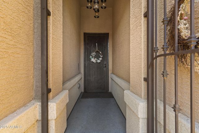 10762 W BRONCO Trail, Peoria, AZ 85383