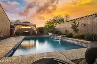 10762 W BRONCO Trail, Peoria, AZ 85383