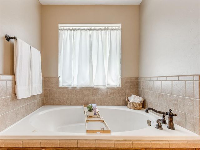 4174 Michael Road, Edmond, OK 73025