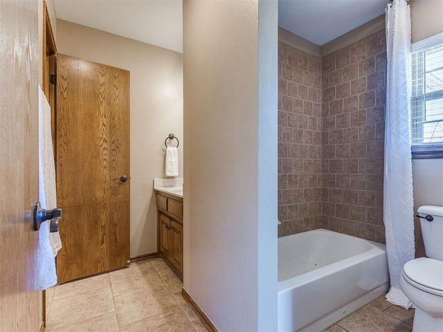 4174 Michael Road, Edmond, OK 73025