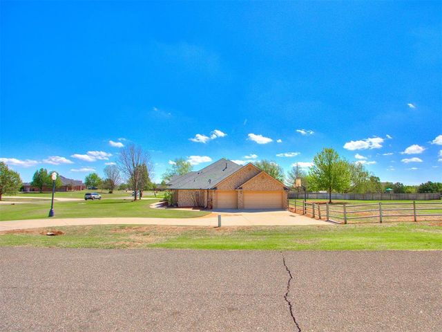 4174 Michael Road, Edmond, OK 73025