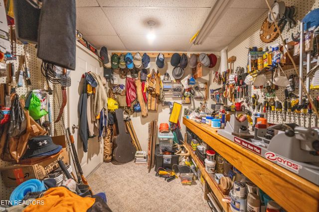 346 Lake Catherine Circle, Crossville, TN 38558