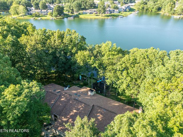 346 Lake Catherine Circle, Crossville, TN 38558