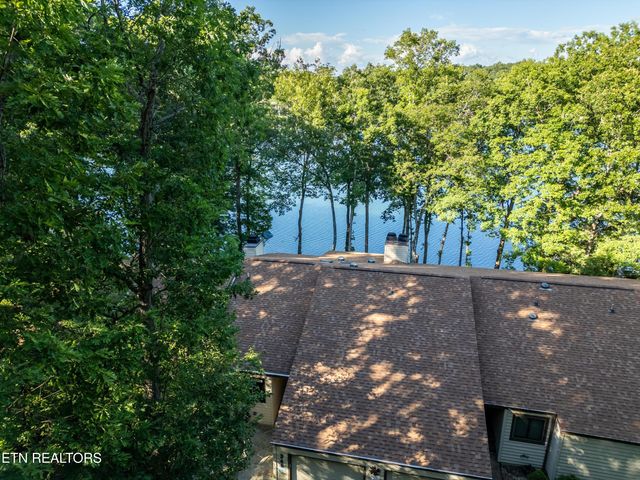 346 Lake Catherine Circle, Crossville, TN 38558