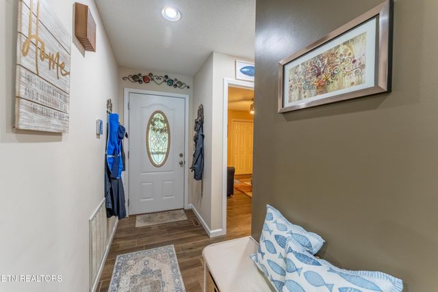 346 Lake Catherine Circle, Crossville, TN 38558