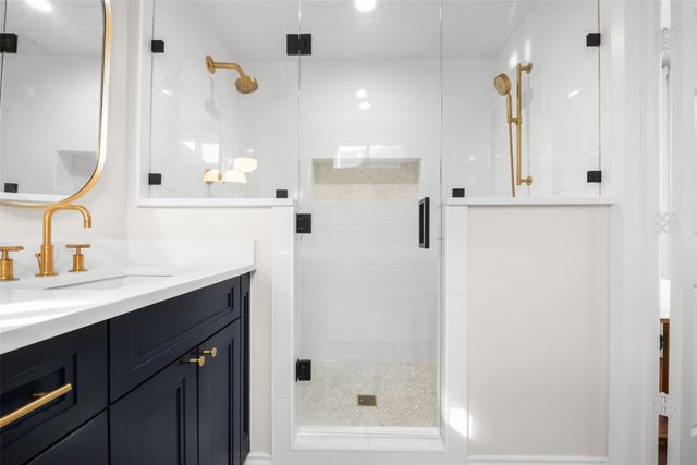 6109 Kenwood Avenue, Dallas, TX 75214