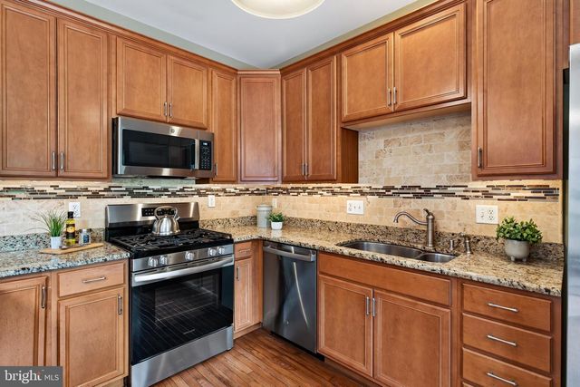 24 PORTSMOUTH CIR, Glen Mills, PA 19342