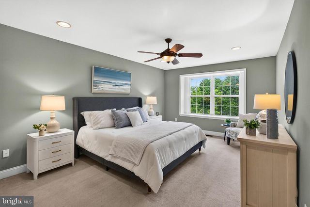 24 PORTSMOUTH CIR, Glen Mills, PA 19342