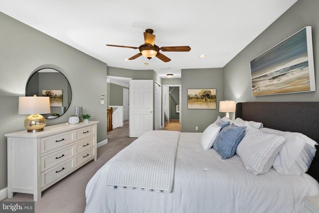 24 PORTSMOUTH CIR, Glen Mills, PA 19342