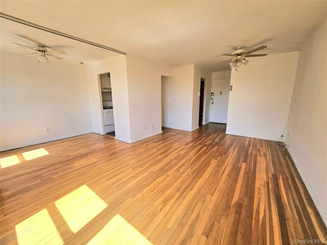 87-01 Midland Parkway 7D, Jamaica Estates, NY 11432