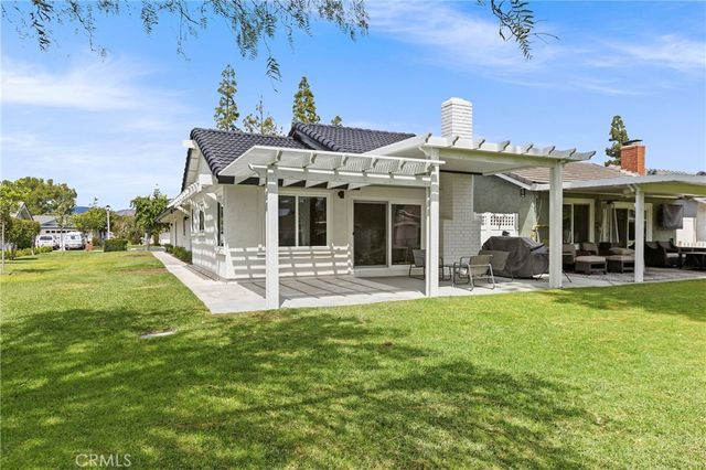 24142 Minnetonka Lane, Lake Forest, CA 92630