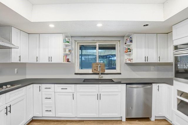 17308 TOBACCO ROAD, Lutz, FL 33558