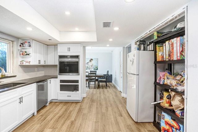 17308 TOBACCO ROAD, Lutz, FL 33558