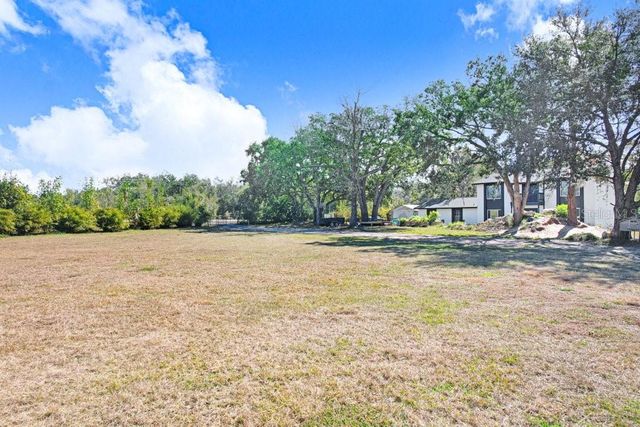 17308 TOBACCO ROAD, Lutz, FL 33558