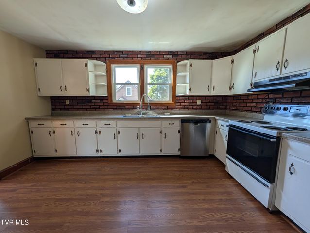 235 Southeast Glade Street, Wise, VA 24293