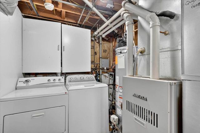 2433 Butlin Drive, Beloit, WI 53511