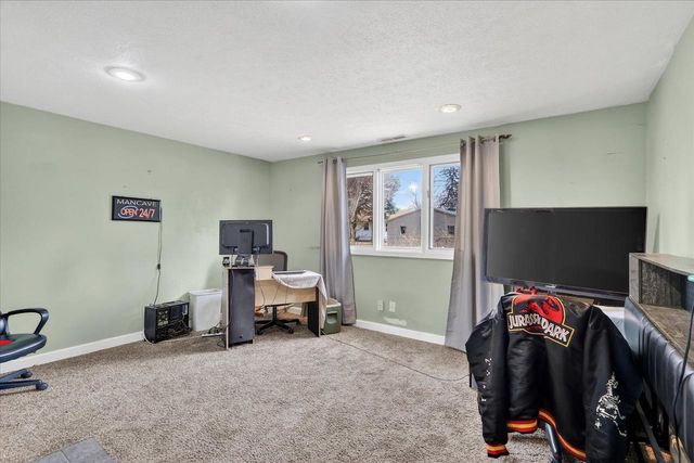 2433 Butlin Drive, Beloit, WI 53511