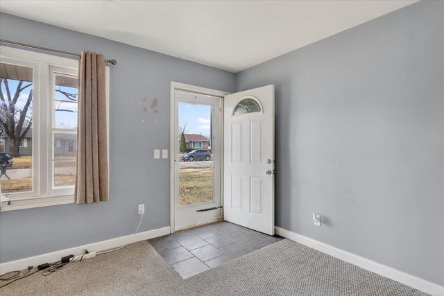 2433 Butlin Drive, Beloit, WI 53511