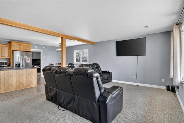 2433 Butlin Drive, Beloit, WI 53511