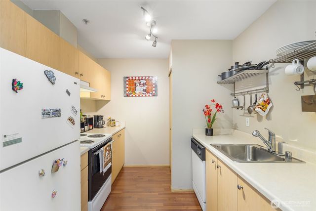 2818 Grand Avenue #B603, Everett, WA 98201