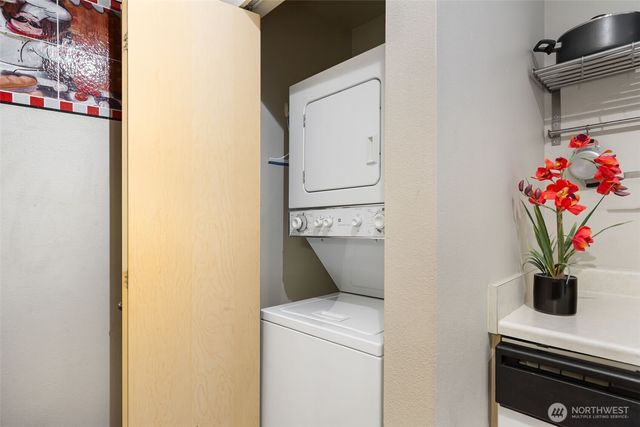 2818 Grand Avenue #B603, Everett, WA 98201