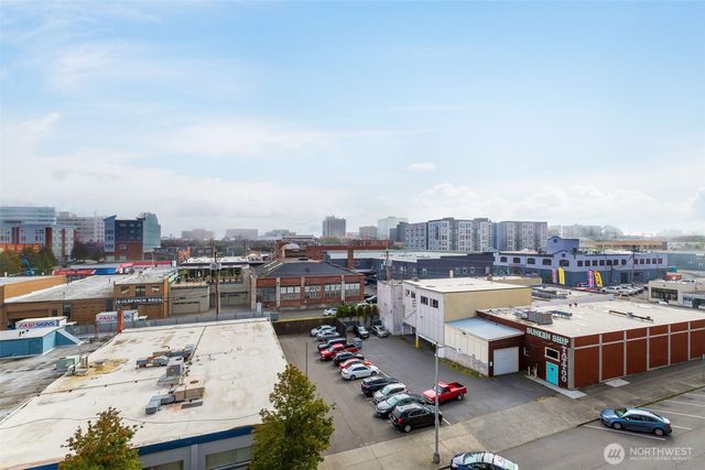 2818 Grand Avenue #B603, Everett, WA 98201