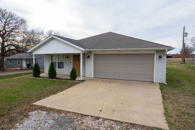 908 Cherry Loop, Muldrow, OK 74948