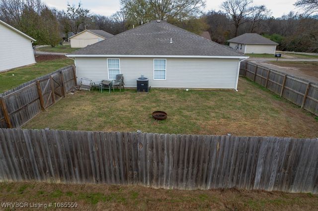 908 Cherry Loop, Muldrow, OK 74948