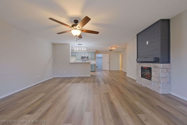 908 Cherry Loop, Muldrow, OK 74948