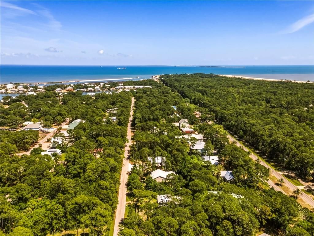 311 Chenault Avenue, Dauphin Island, AL 36528 — photo 3