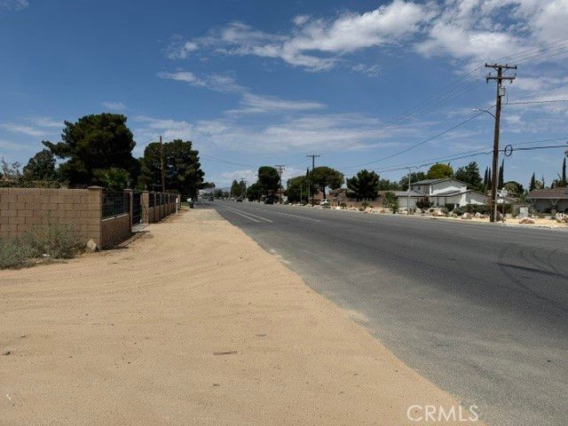 1610 W Ave L, Lancaster, CA 93543