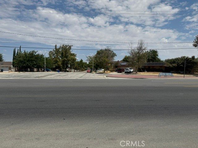 1610 W Ave L, Lancaster, CA 93543