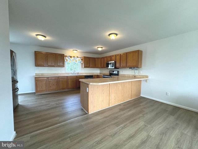 3902 BAYVIEW DR, Chesapeake Beach, MD 20732