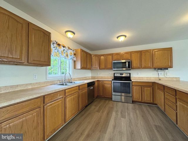 3902 BAYVIEW DR, Chesapeake Beach, MD 20732